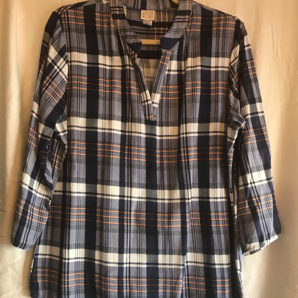 Casual Plaid Tunic Shirt. SIZE : M